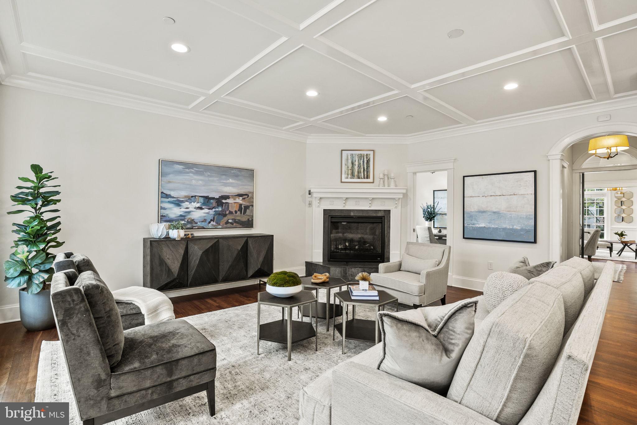 4220 Van Ness St NW