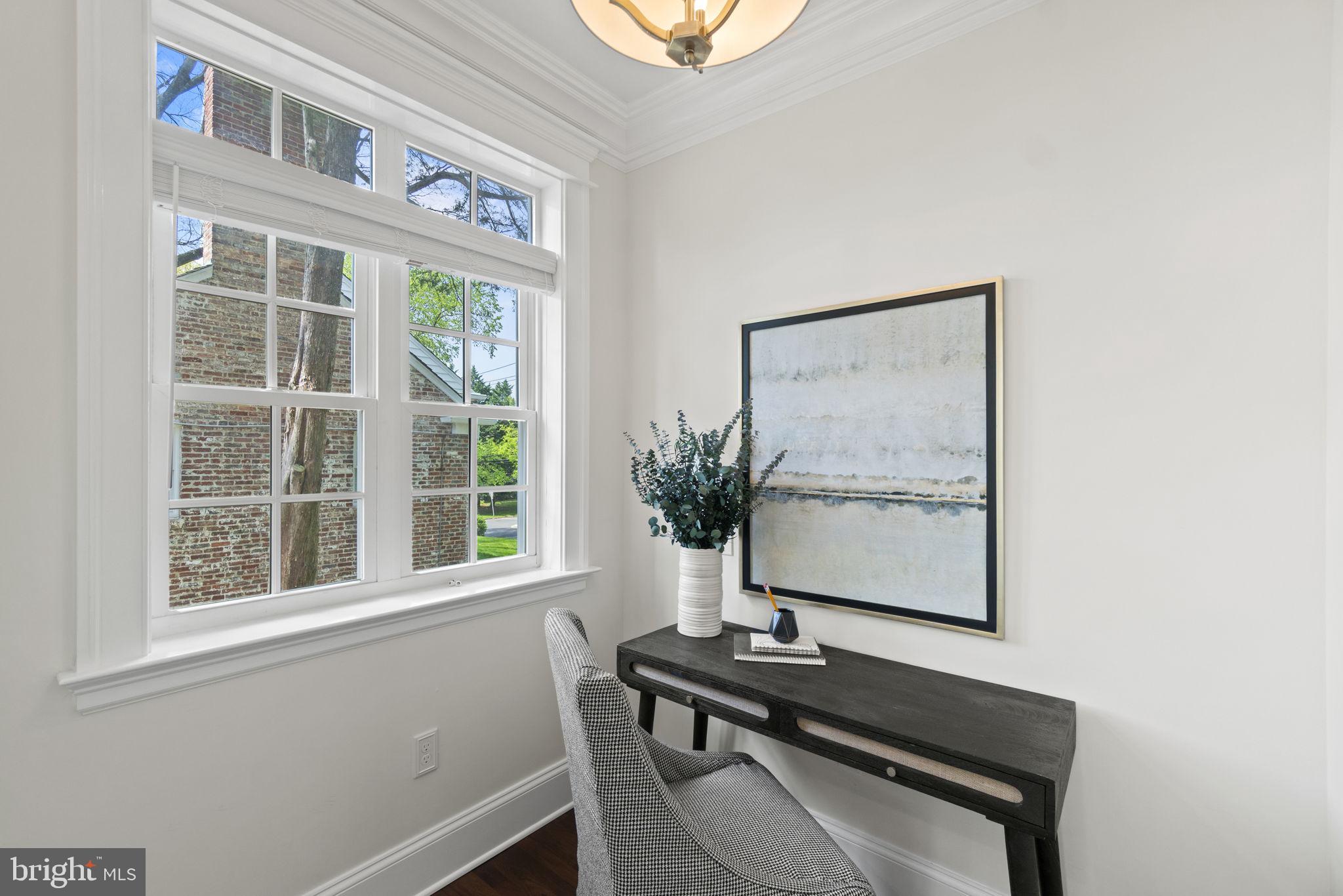 4220 Van Ness St NW