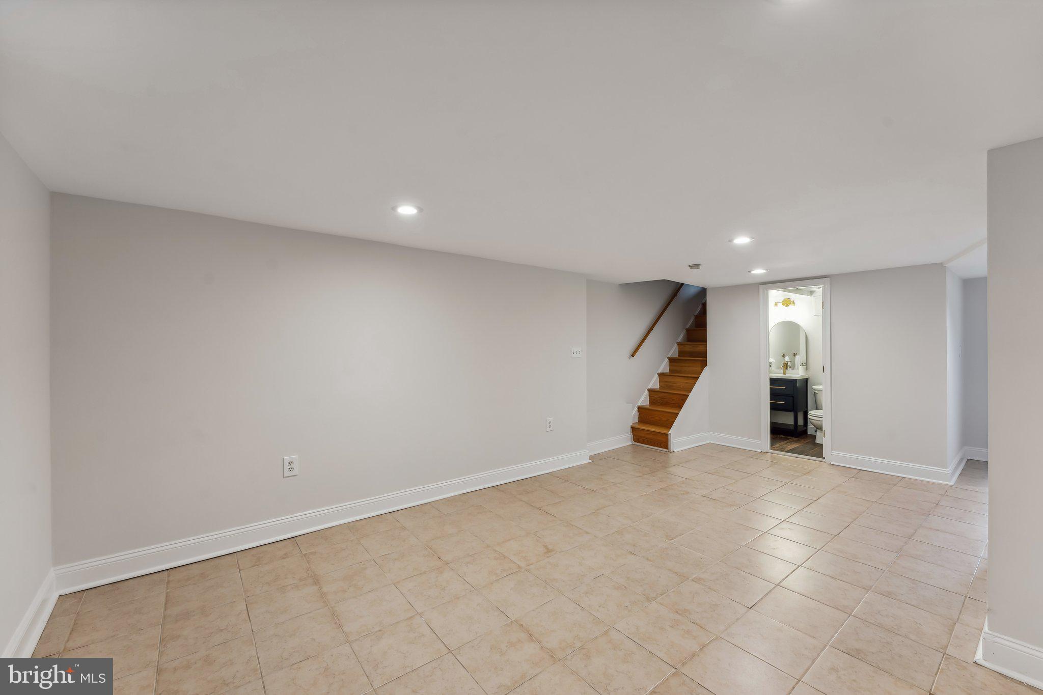 1432 Potomac Ave SE