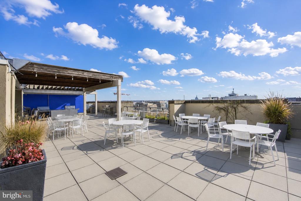 811 4TH STREET NW 402