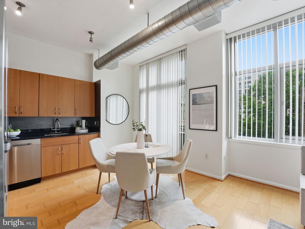 811 4TH STREET NW 402