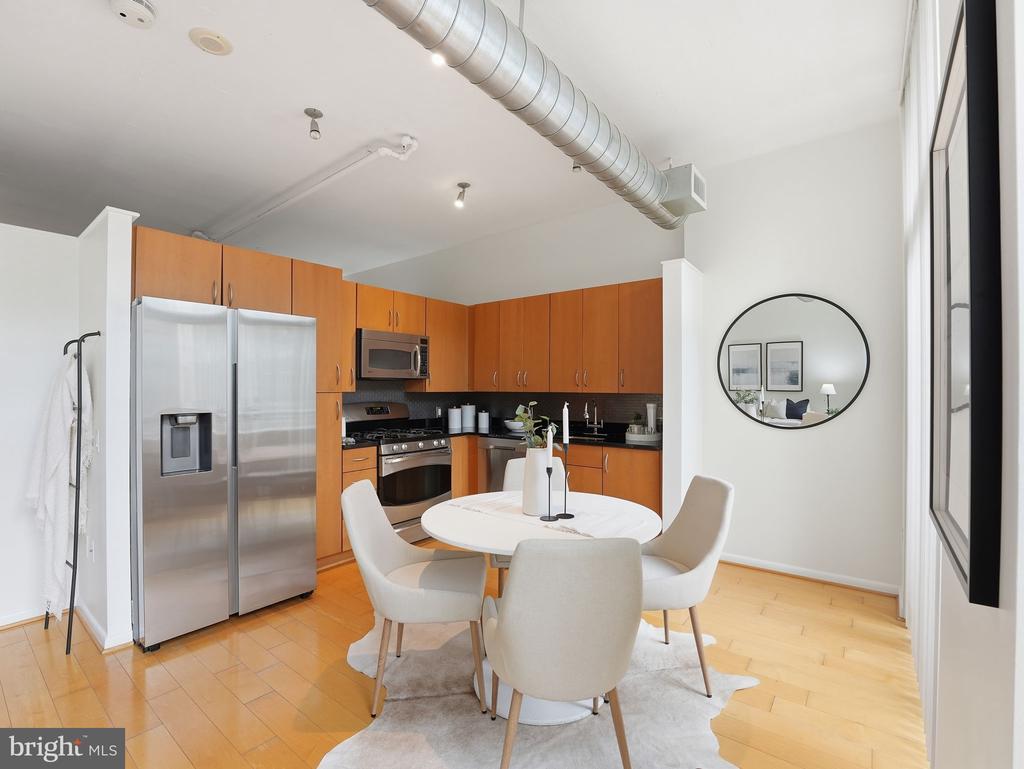 811 4TH STREET NW 402