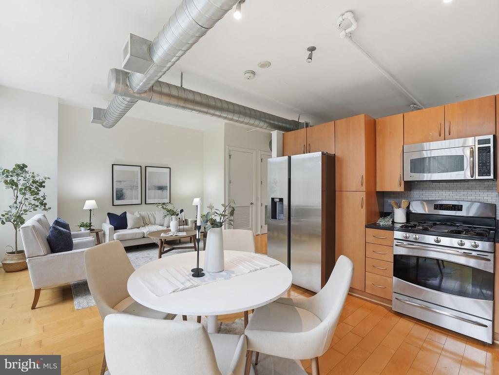 811 4TH STREET NW 402