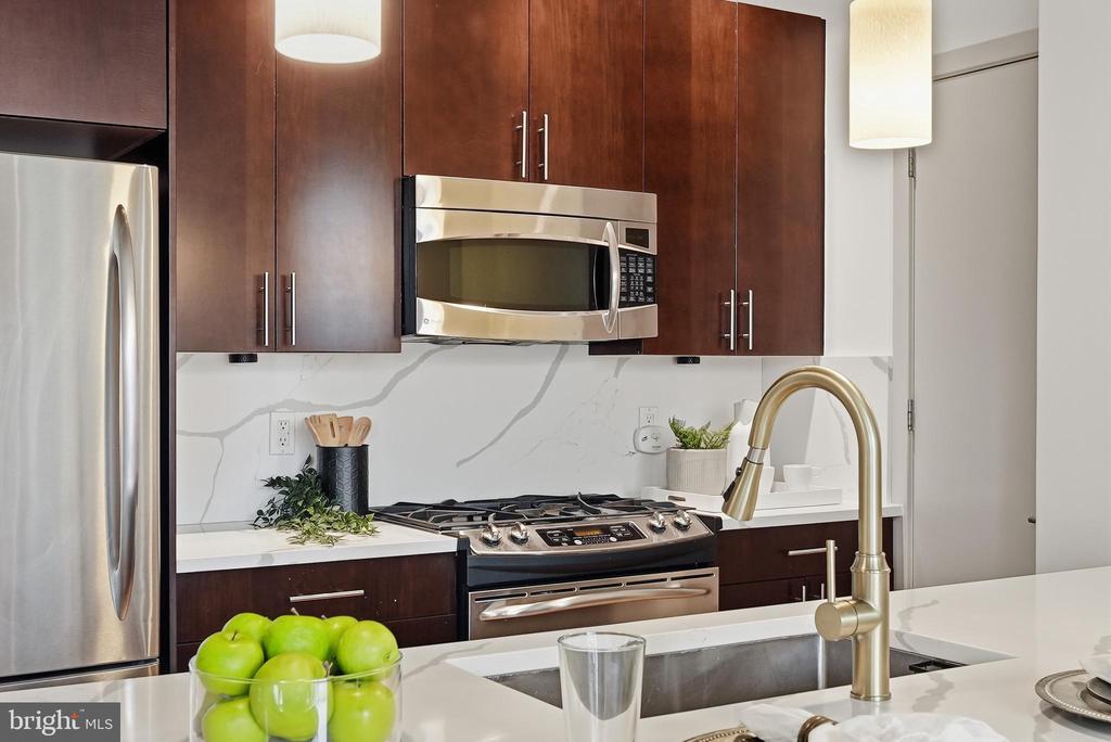 929 FLORIDA AVENUE NW Unit: 5005