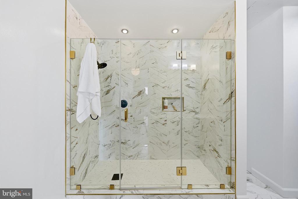929 FLORIDA AVENUE NW Unit: 5005