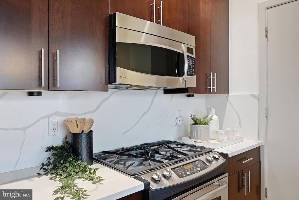 929 FLORIDA AVENUE NW Unit: 5005