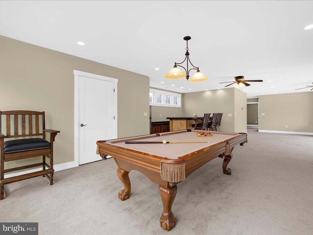 4923 Thomas Dr