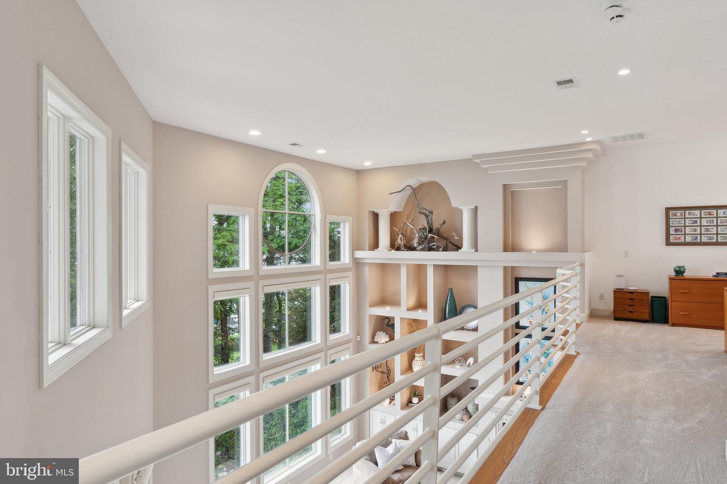 922 Old County Rd