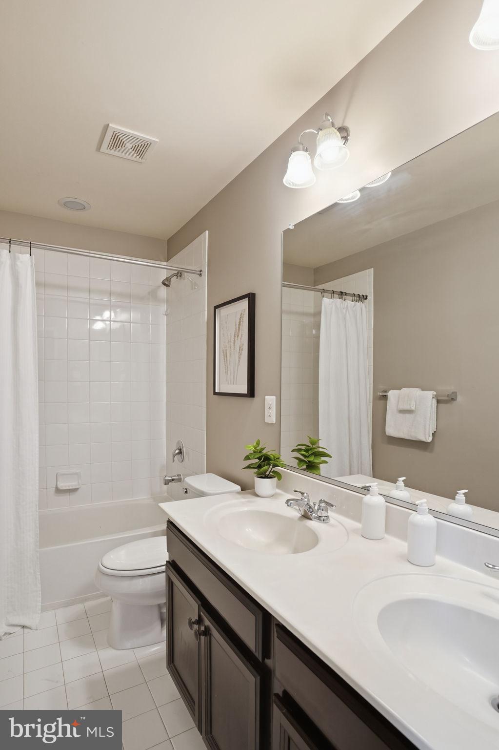 923 WHITSTABLE BOULEVARD