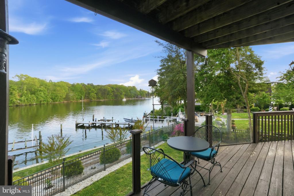 426 RIVERSIDE DRIVE