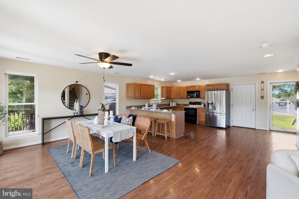 426 RIVERSIDE DRIVE