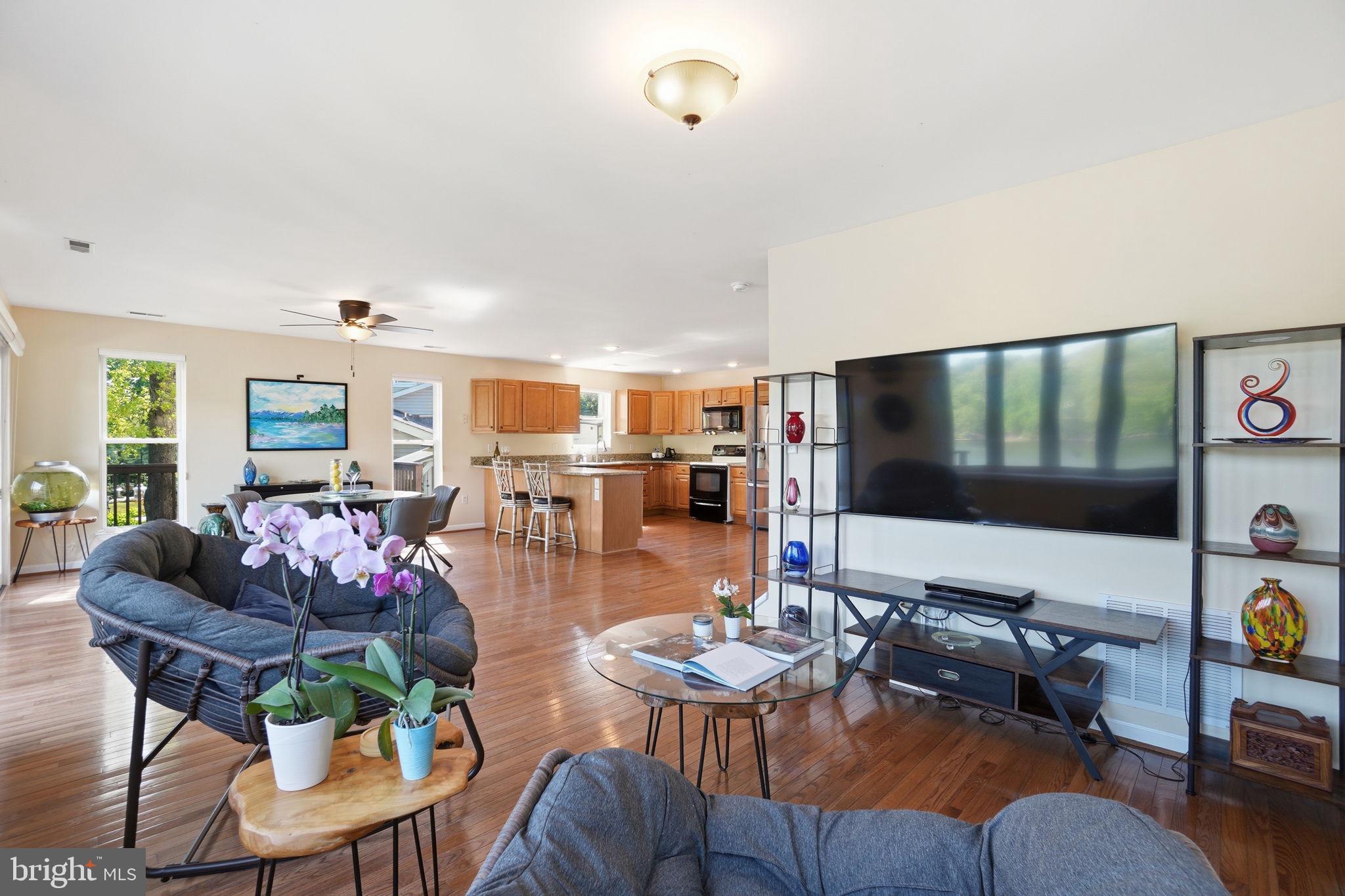 426 RIVERSIDE DRIVE