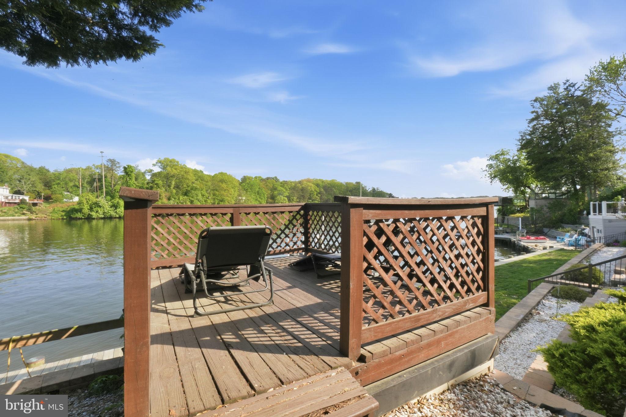 426 RIVERSIDE DRIVE