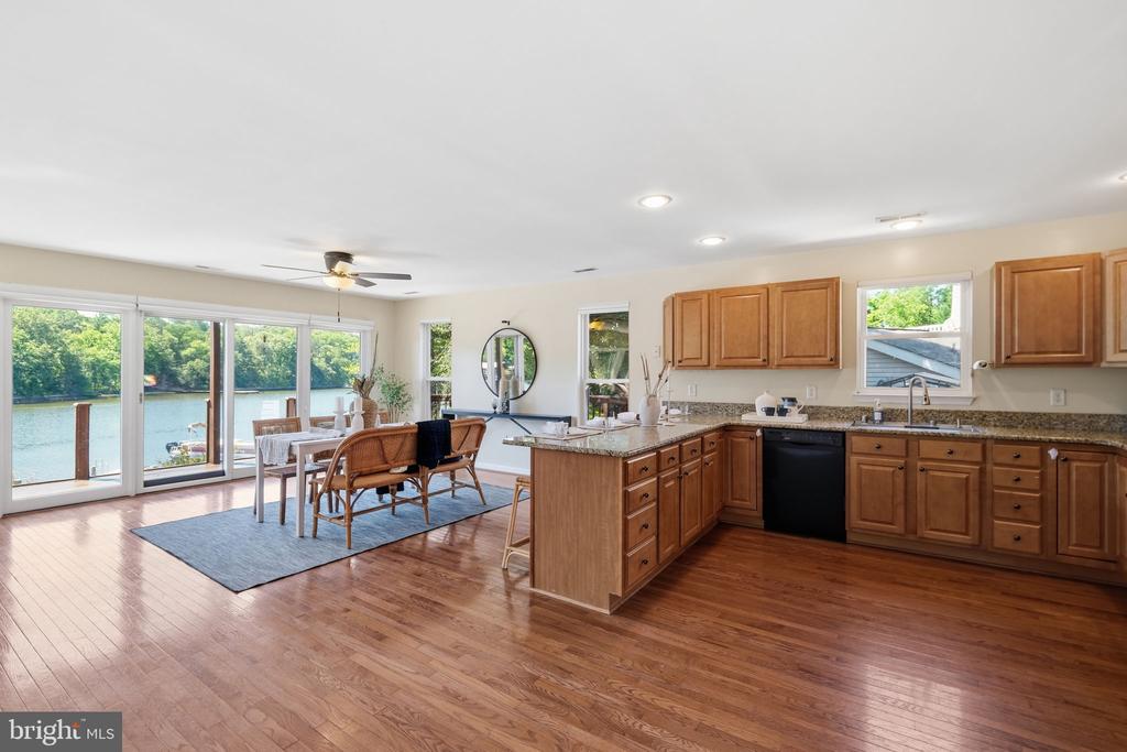 426 RIVERSIDE DRIVE