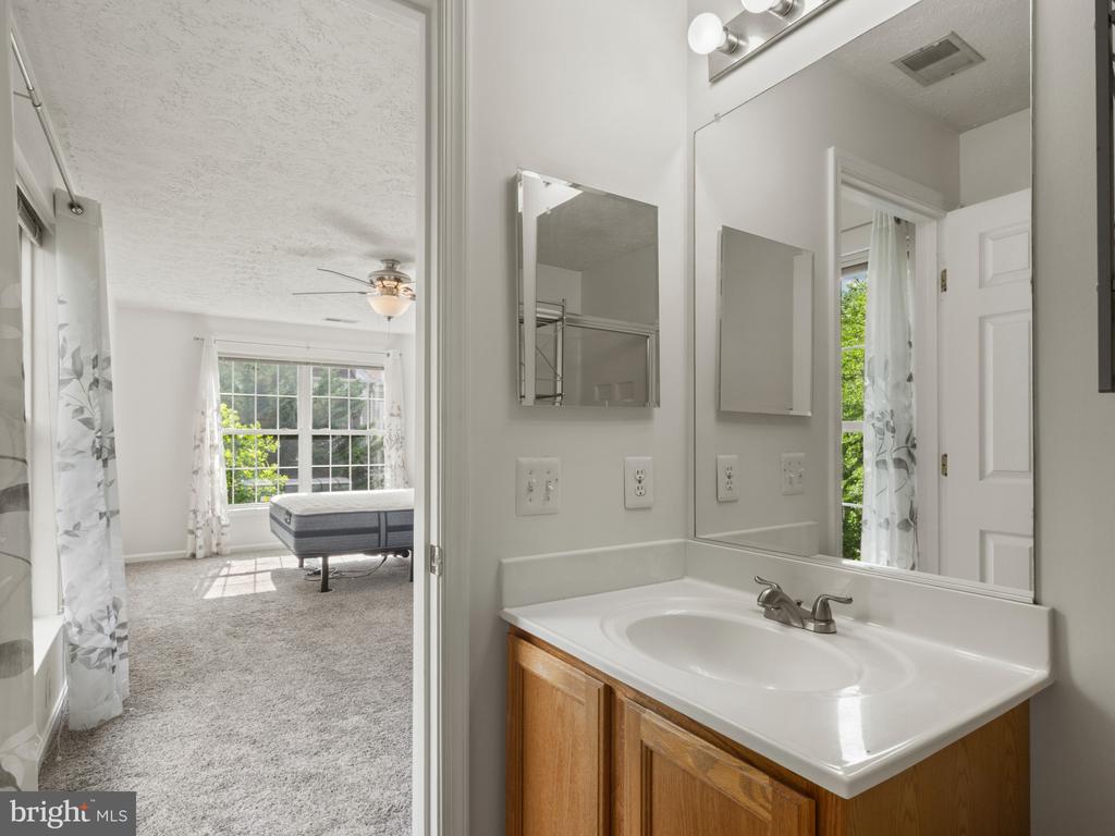 2002 PHILLIPS TERRACE 11