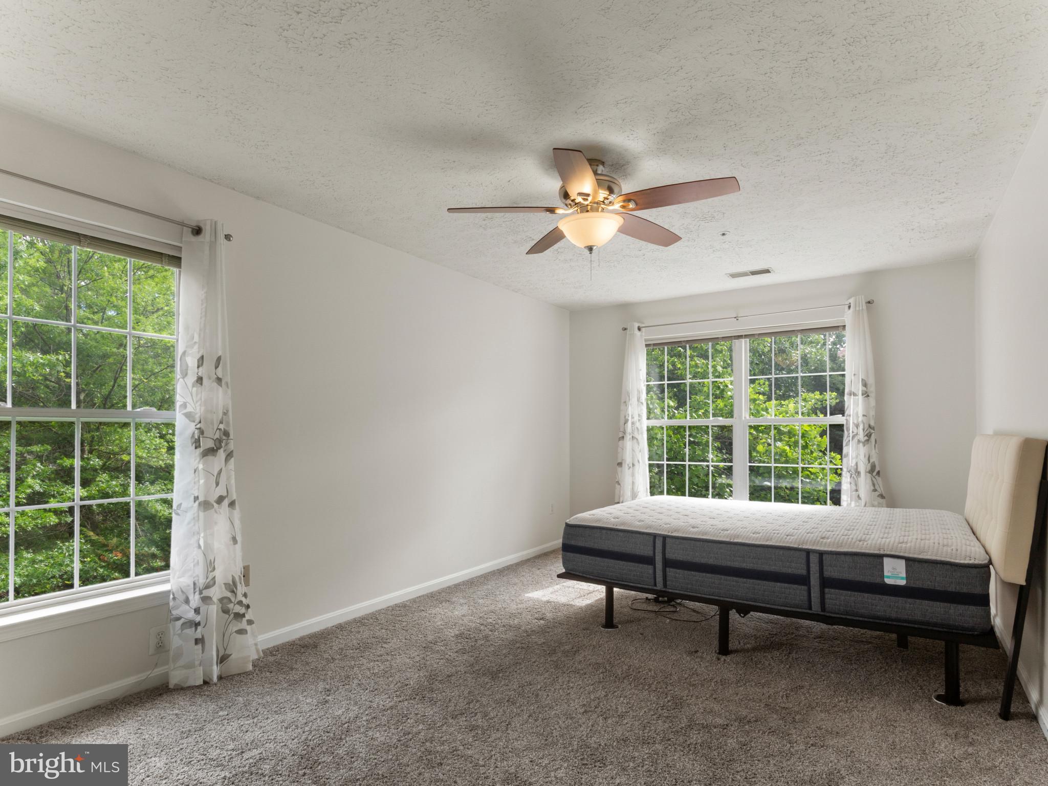2002 PHILLIPS TERRACE 11