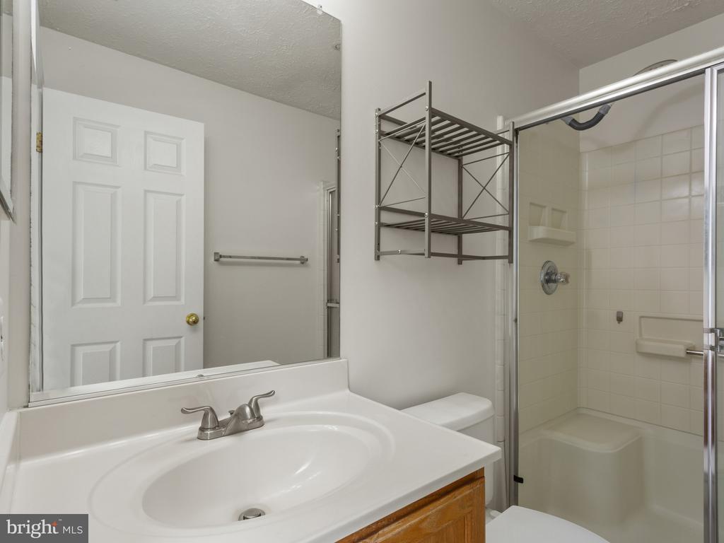 2002 PHILLIPS TERRACE 11