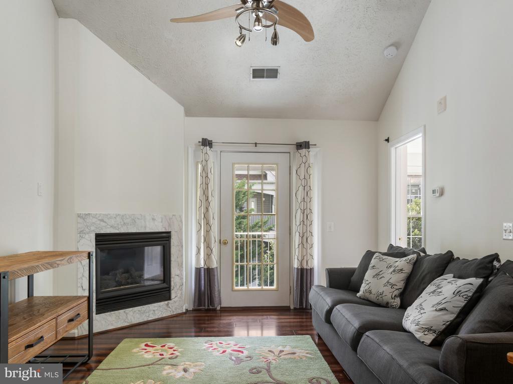 2002 PHILLIPS TERRACE 11