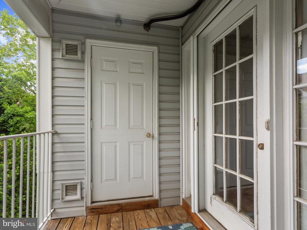 2002 PHILLIPS TERRACE 11