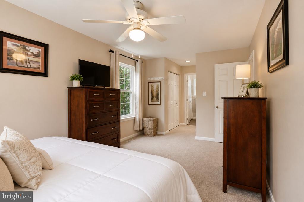 5503 MANISTIQUE COURT