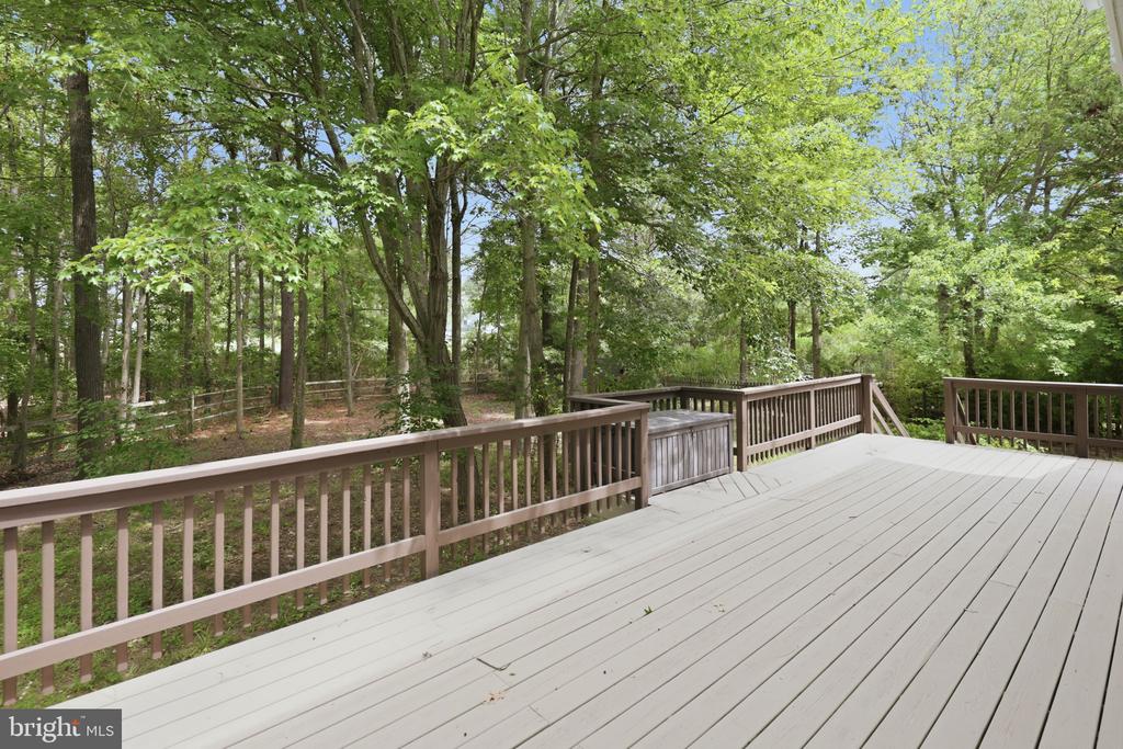 5503 MANISTIQUE COURT