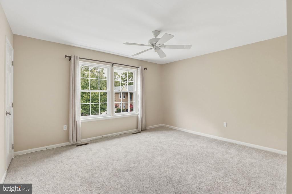 5503 MANISTIQUE COURT