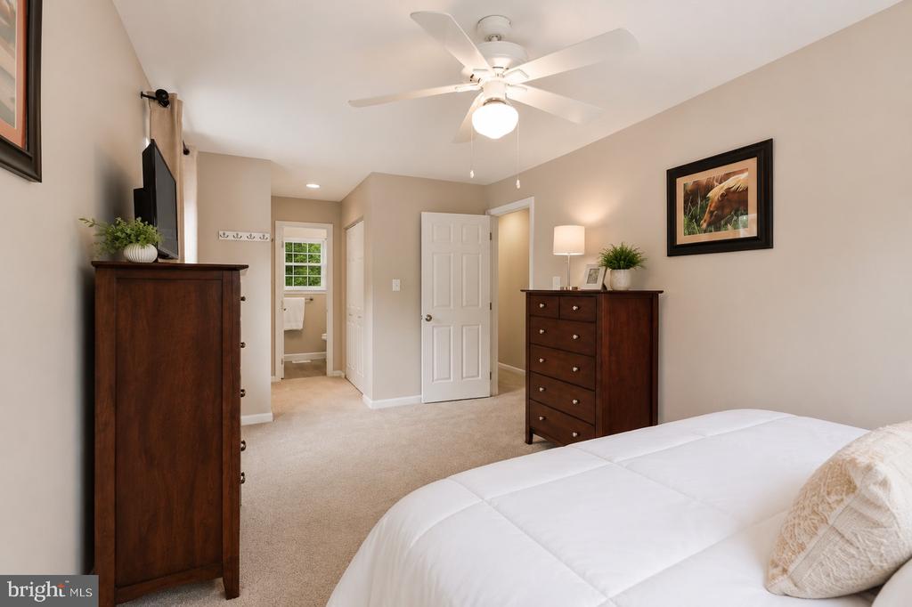 5503 MANISTIQUE COURT