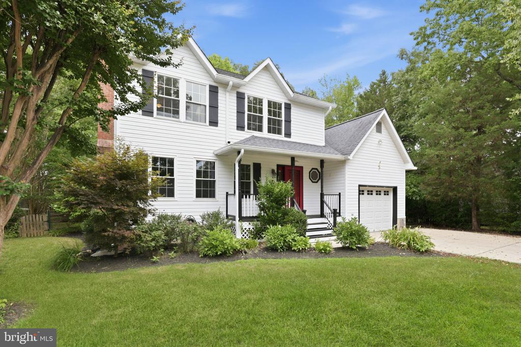 5503 MANISTIQUE COURT