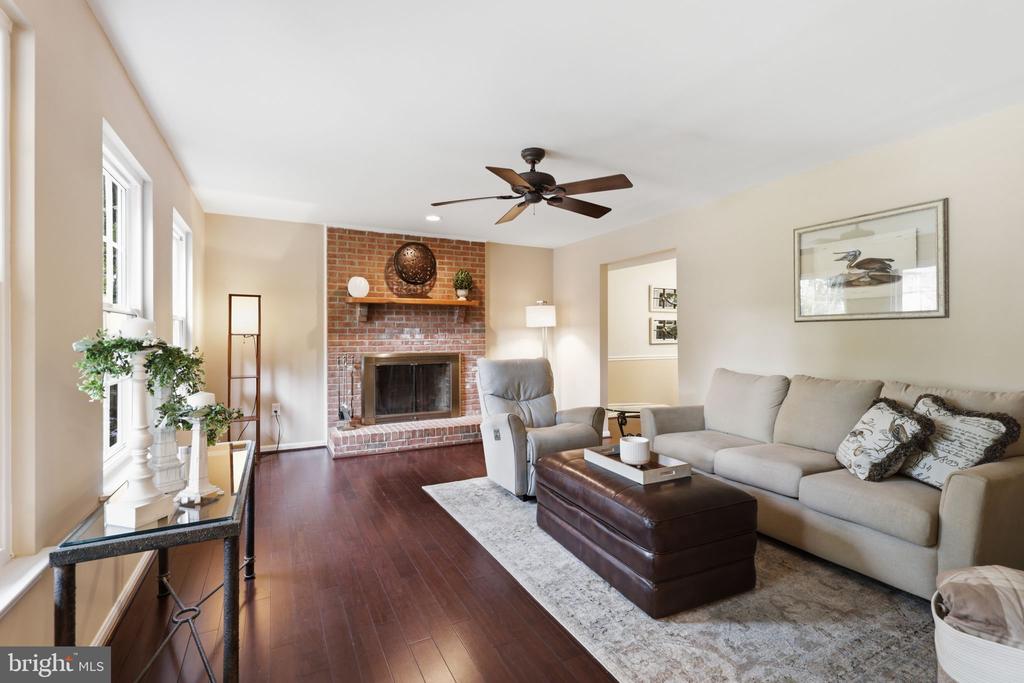 5503 MANISTIQUE COURT