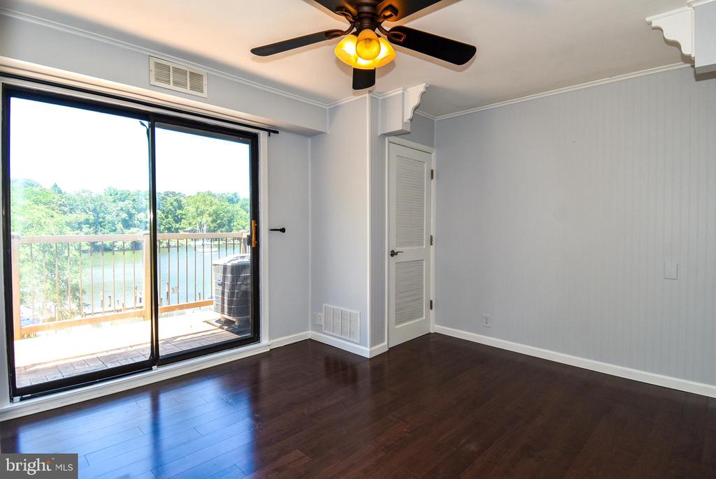 308 FORBES STREET Unit: I