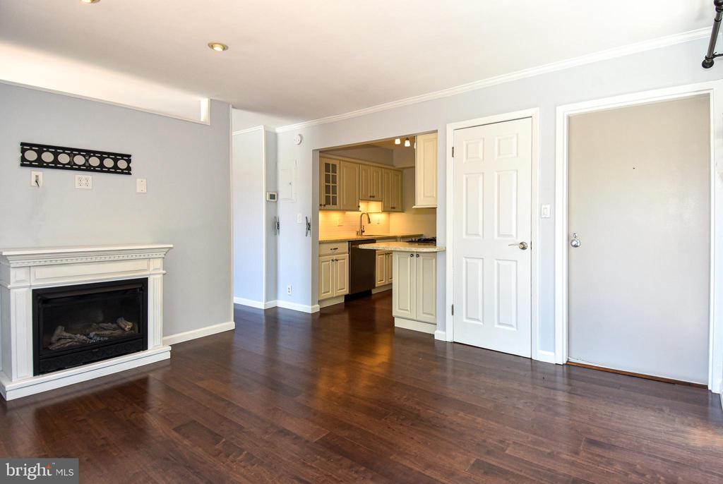 308 FORBES STREET Unit: I