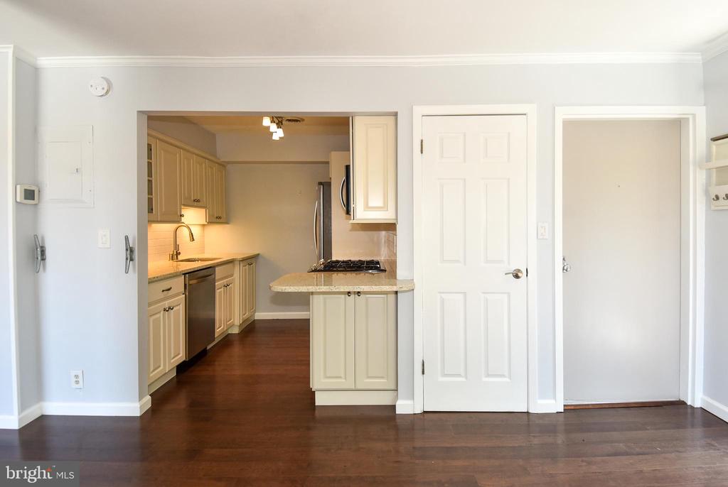 308 FORBES STREET Unit: I