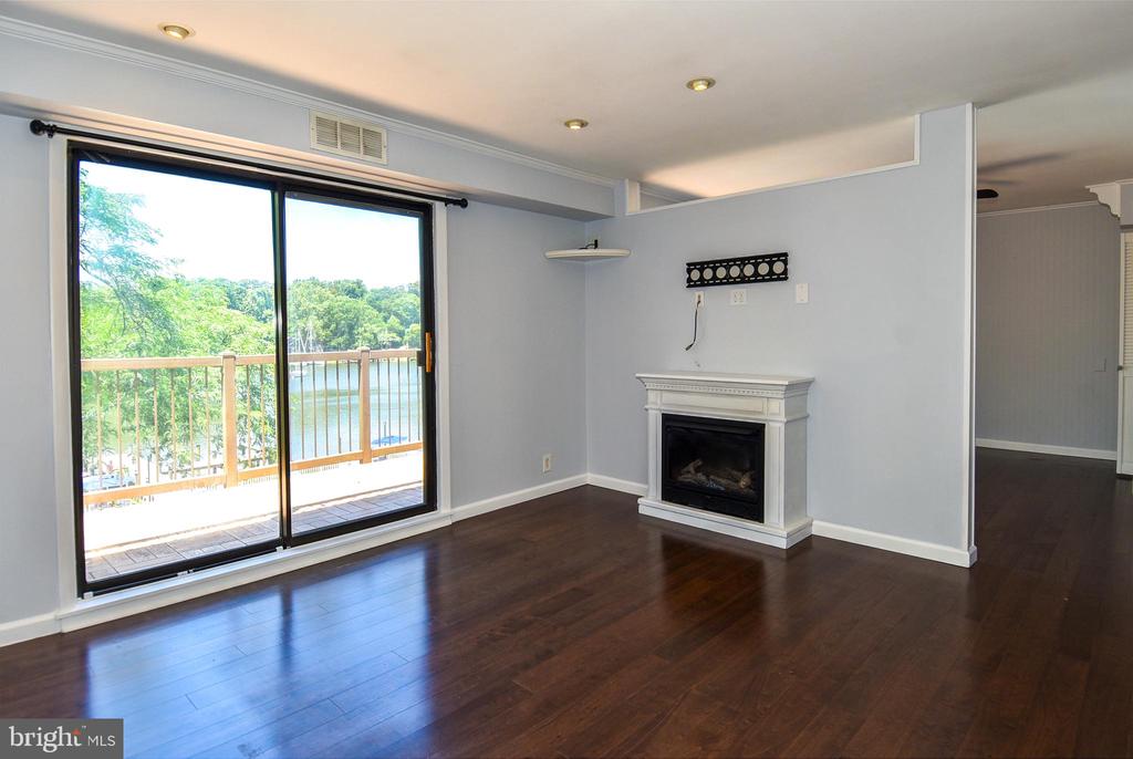 308 FORBES STREET Unit: I
