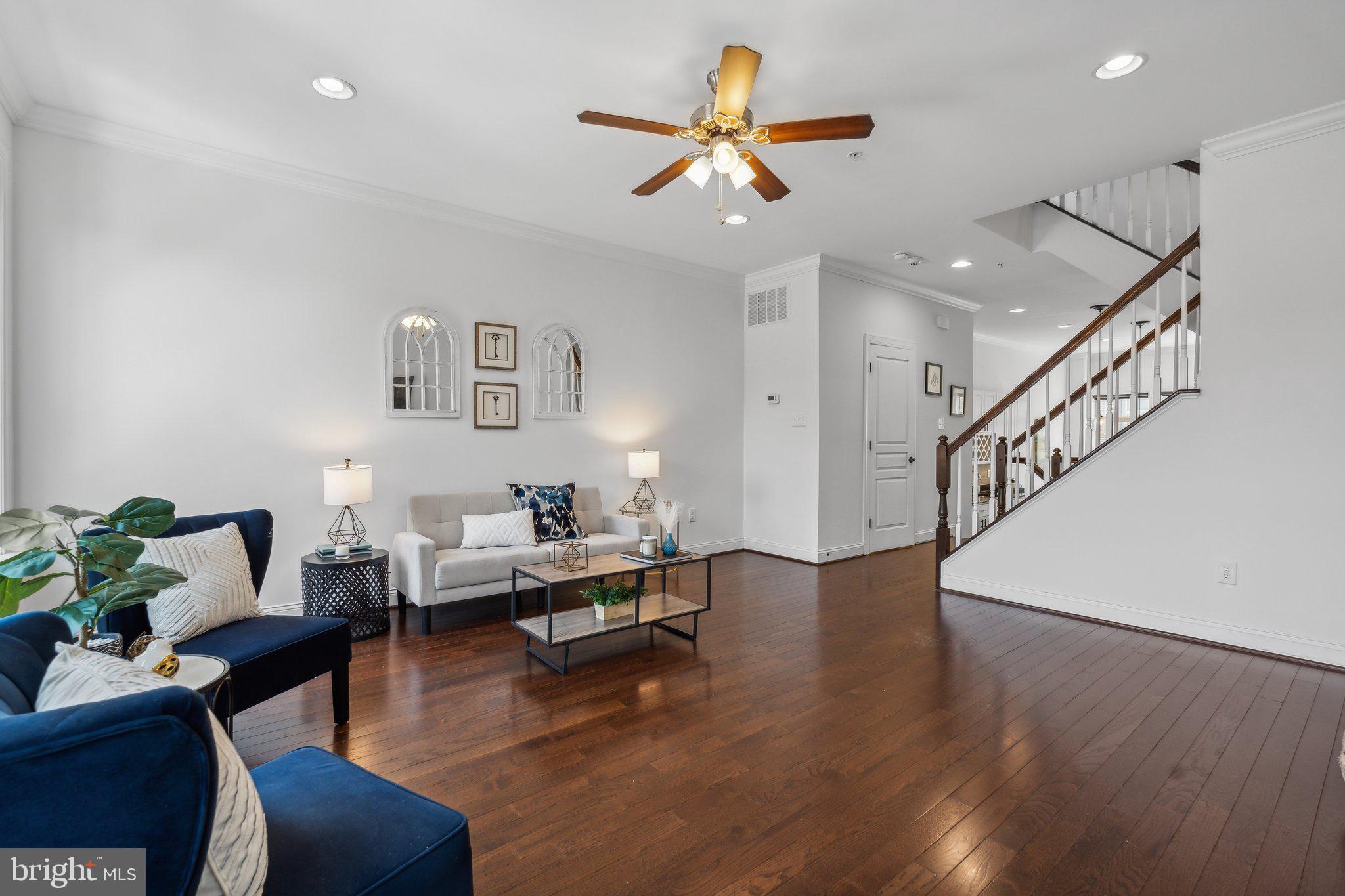 129 Fort Ave W