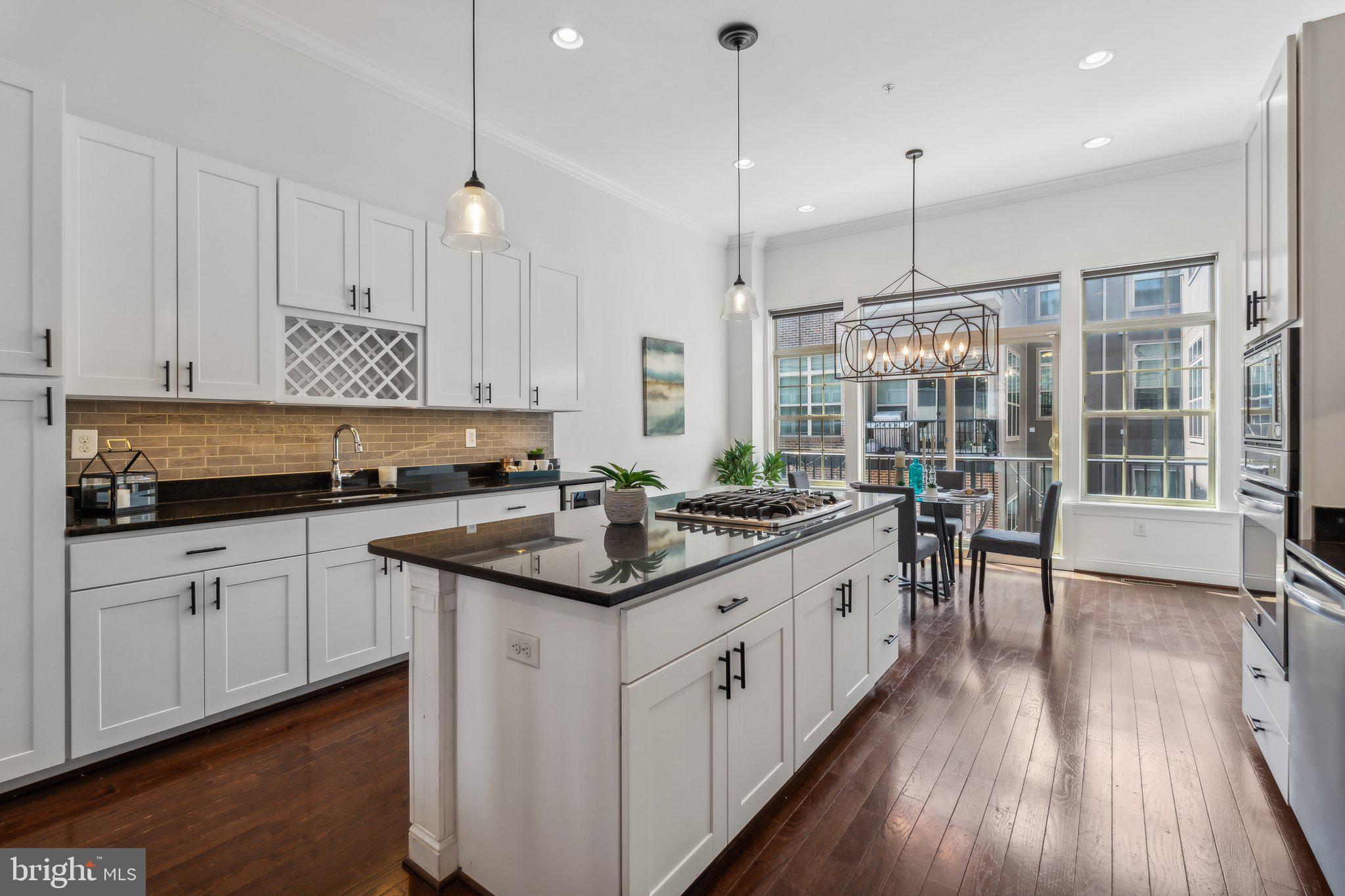 129 Fort Ave W