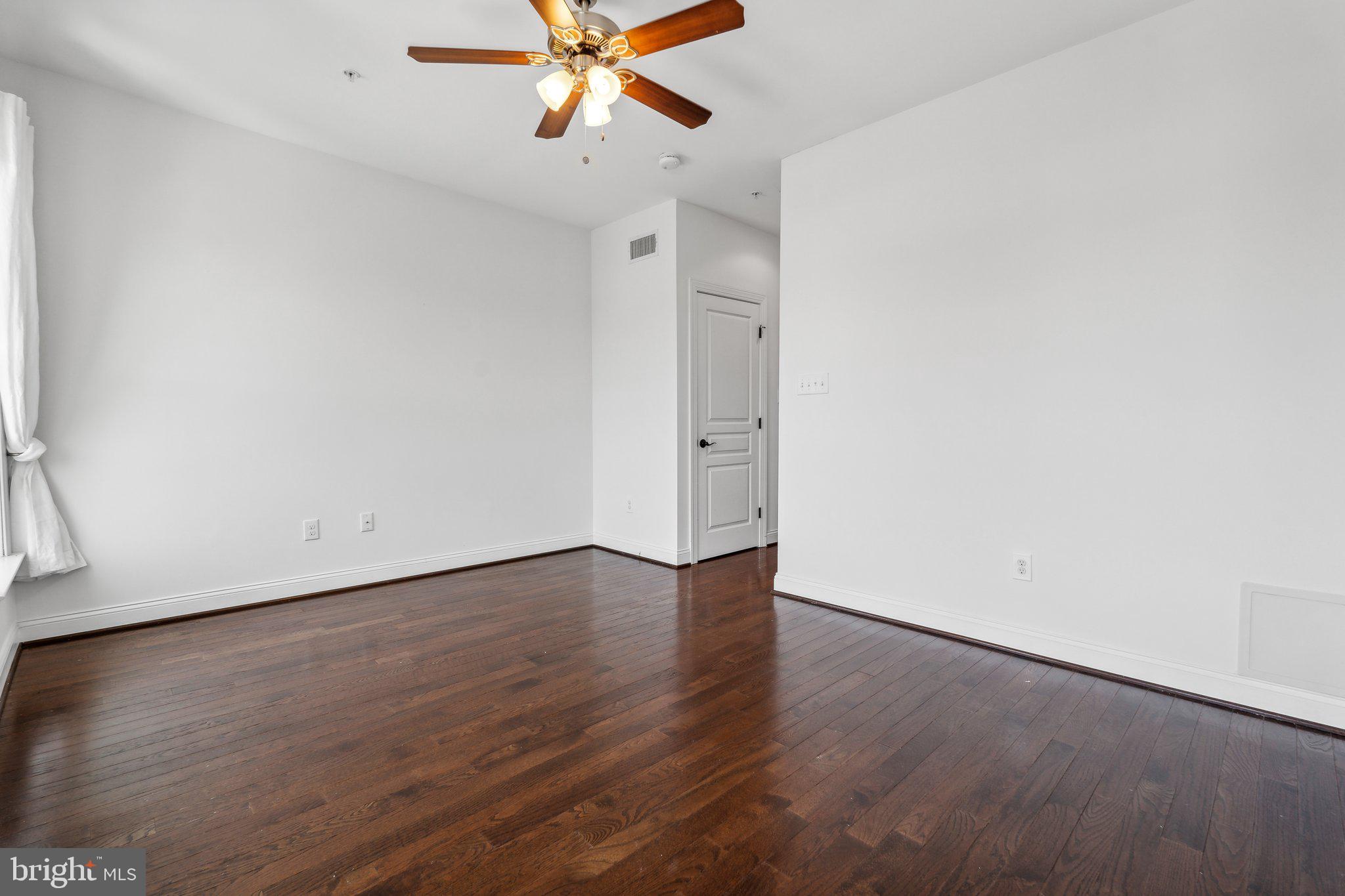 129 Fort Ave W
