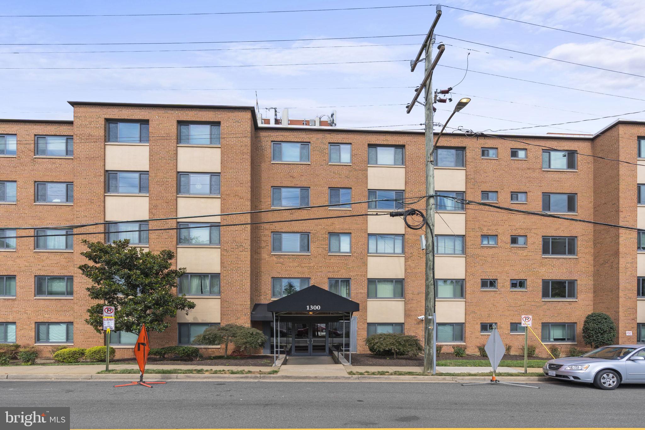 1300 S ARLINGTON RIDGE ROAD Unit: 207