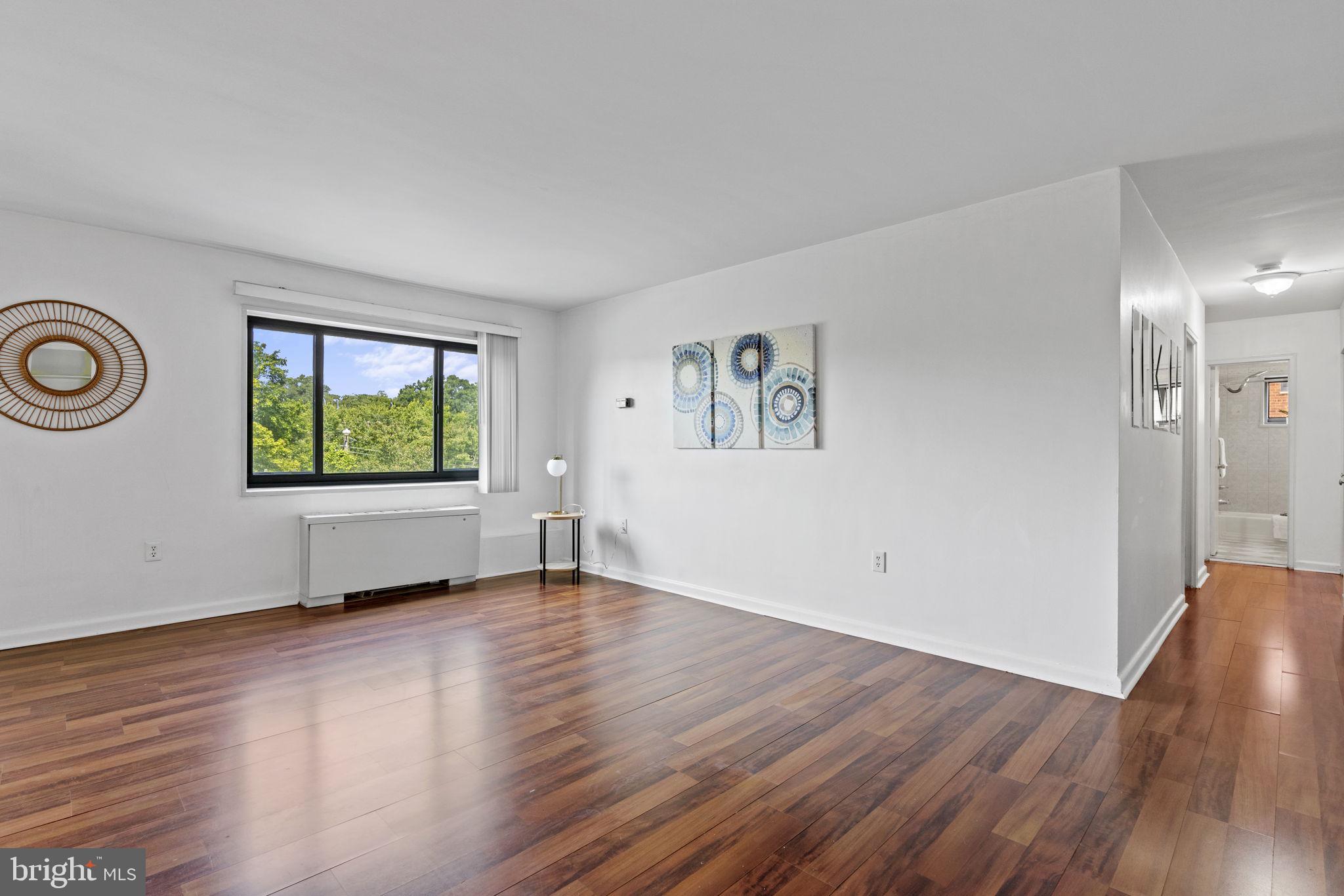 1300 S ARLINGTON RIDGE ROAD Unit: 207