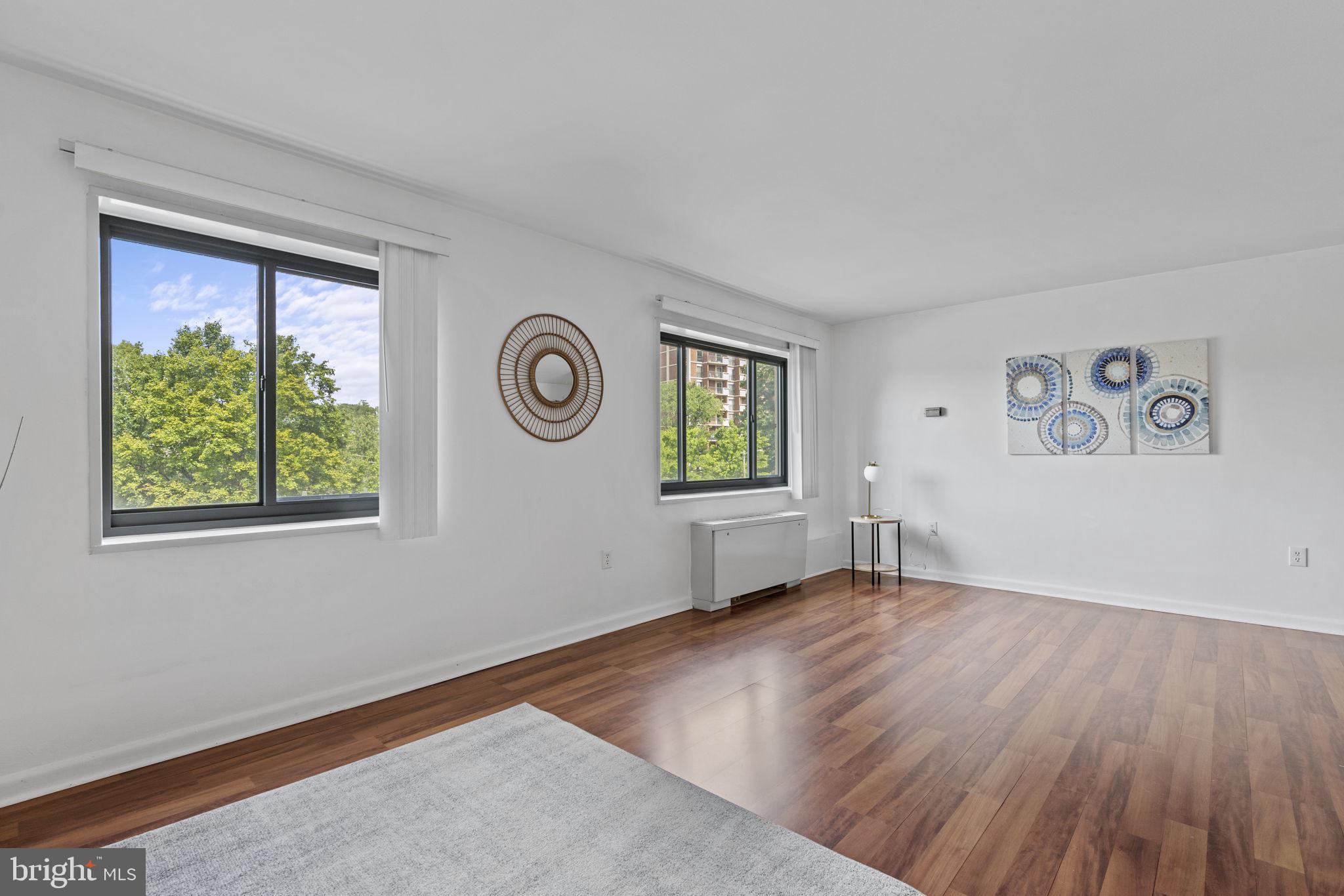 1300 S ARLINGTON RIDGE ROAD Unit: 207