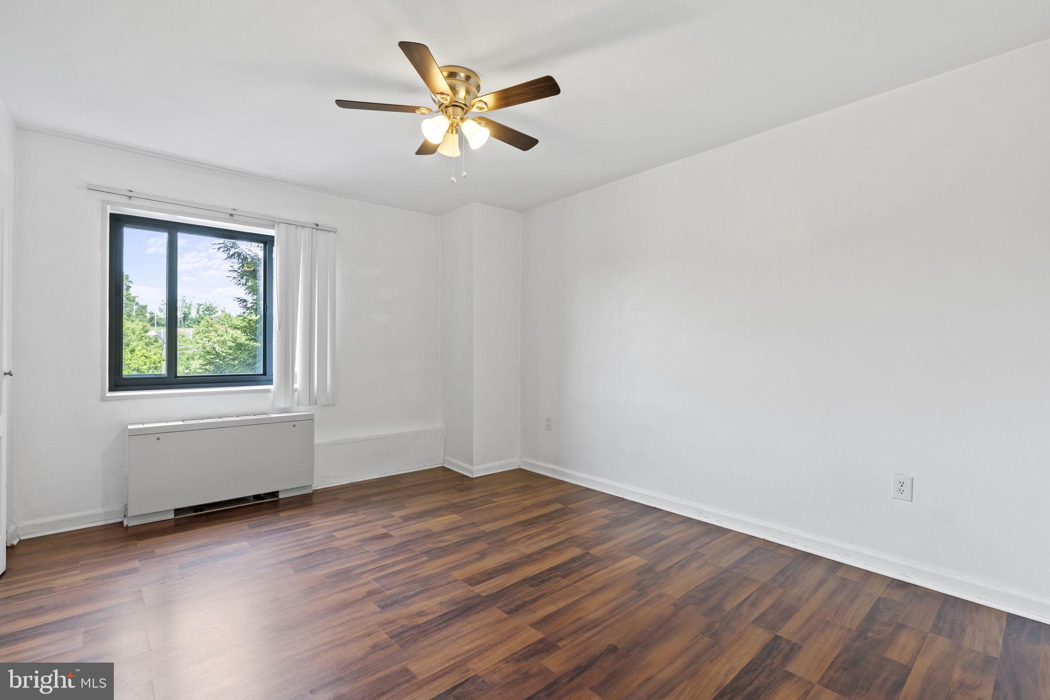 1300 S ARLINGTON RIDGE ROAD Unit: 207