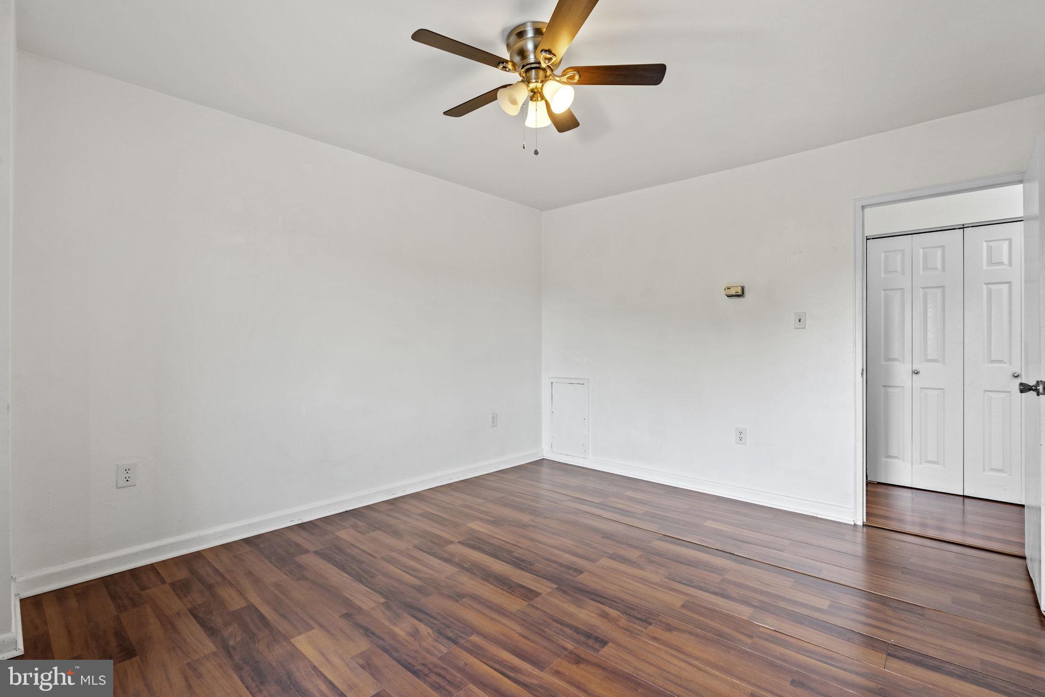 1300 S ARLINGTON RIDGE ROAD Unit: 207