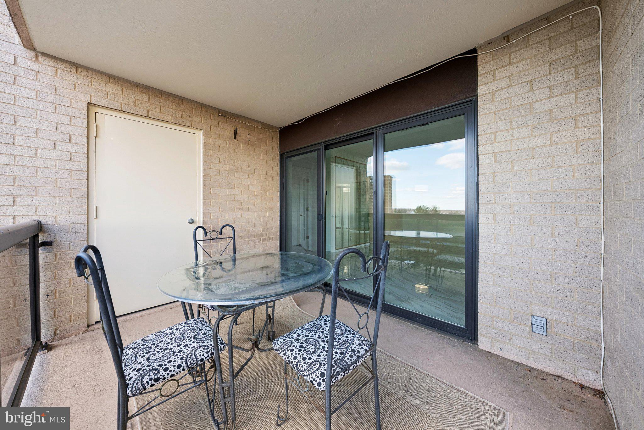 307 YOAKUM PARKWAY 519