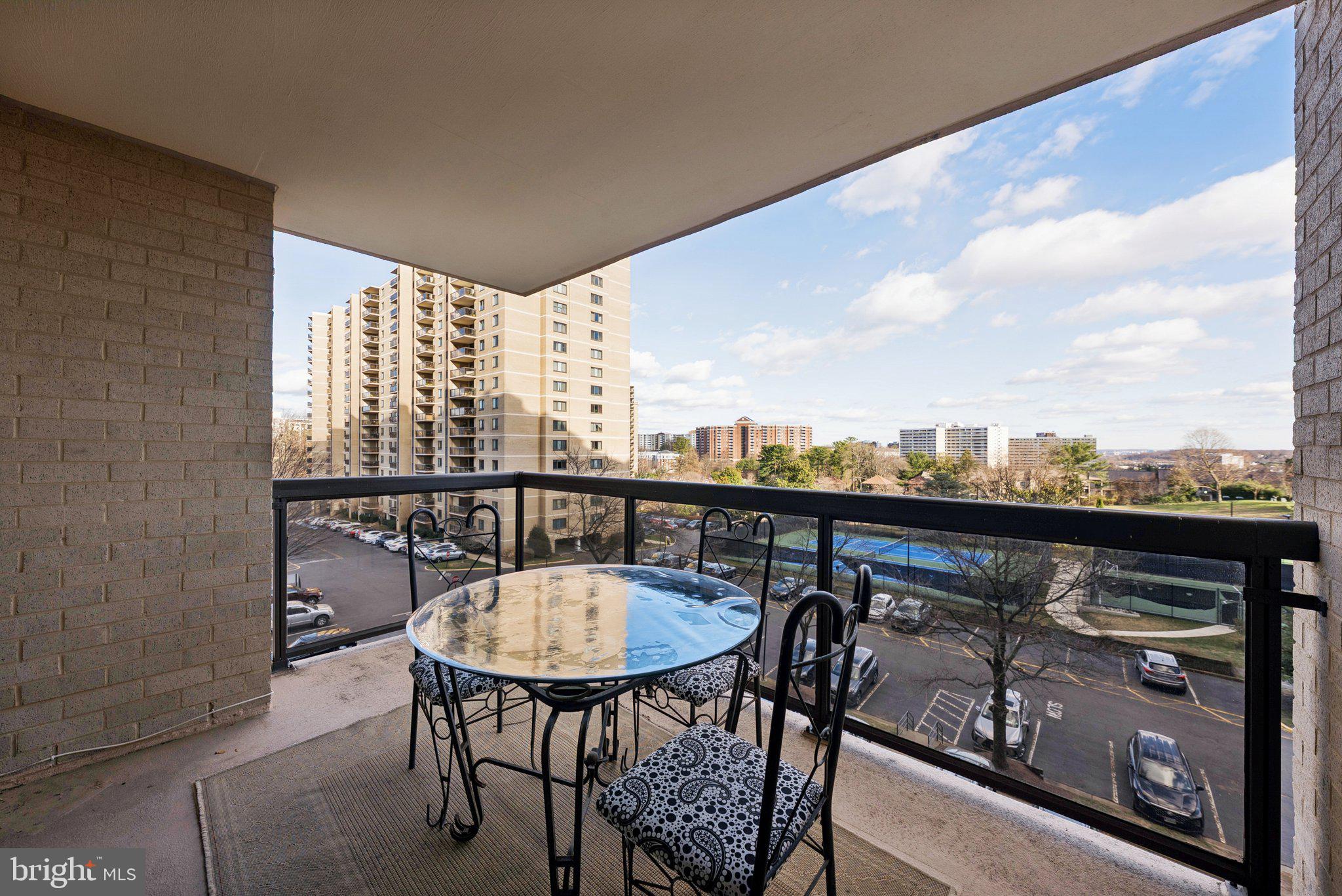 307 YOAKUM PARKWAY 519