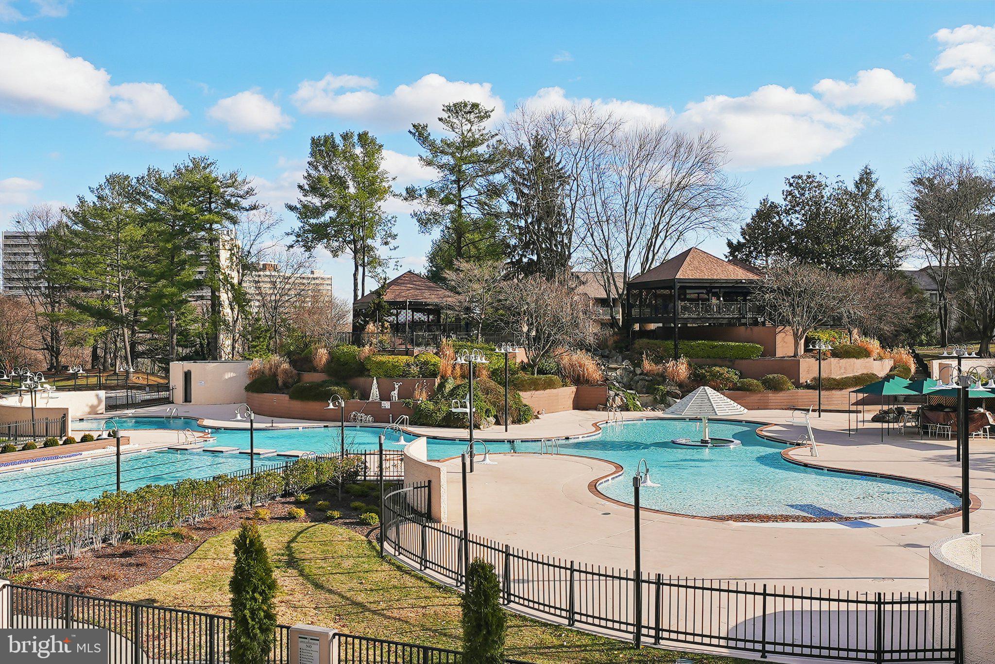 307 YOAKUM PARKWAY 519