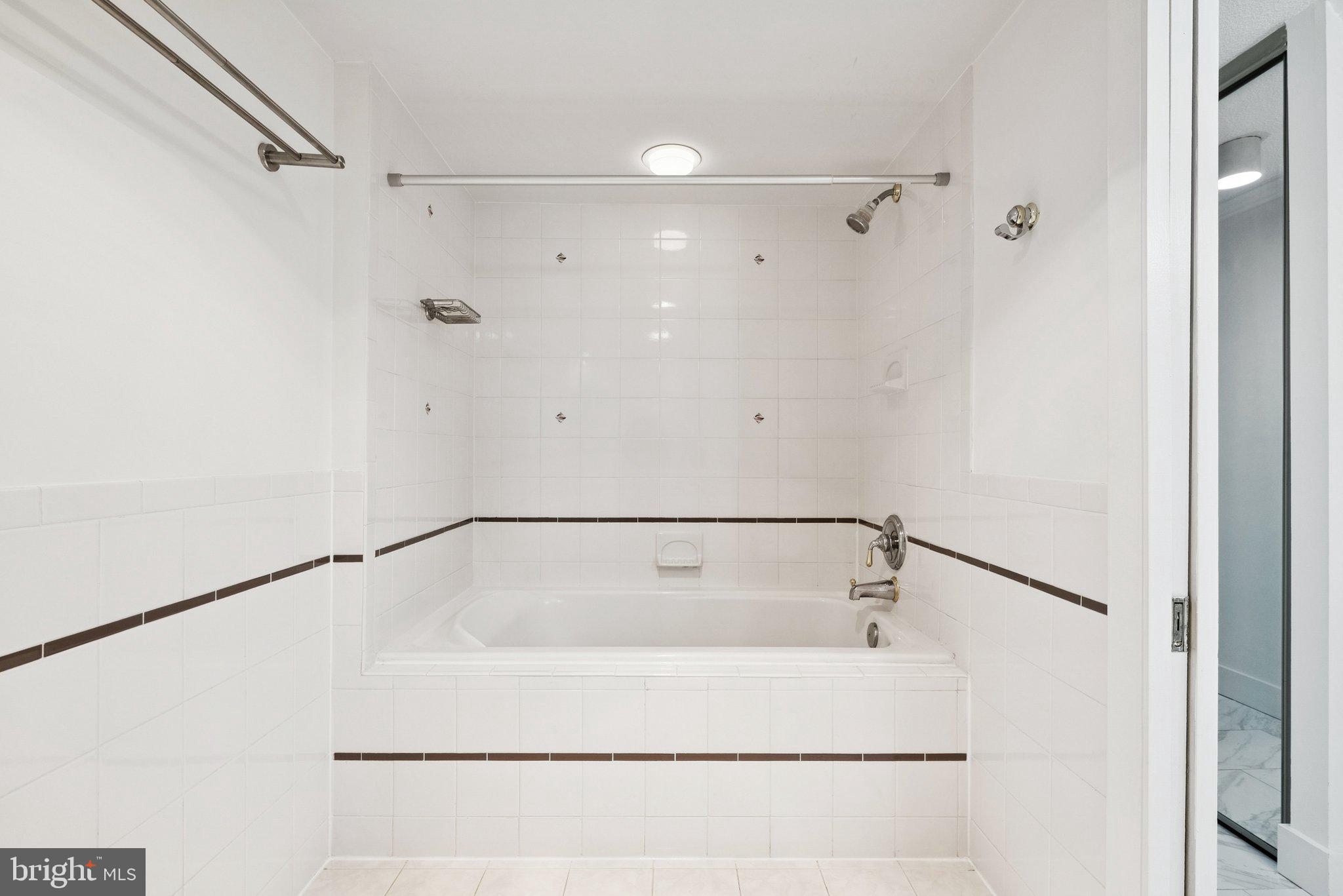 307 YOAKUM PARKWAY 519