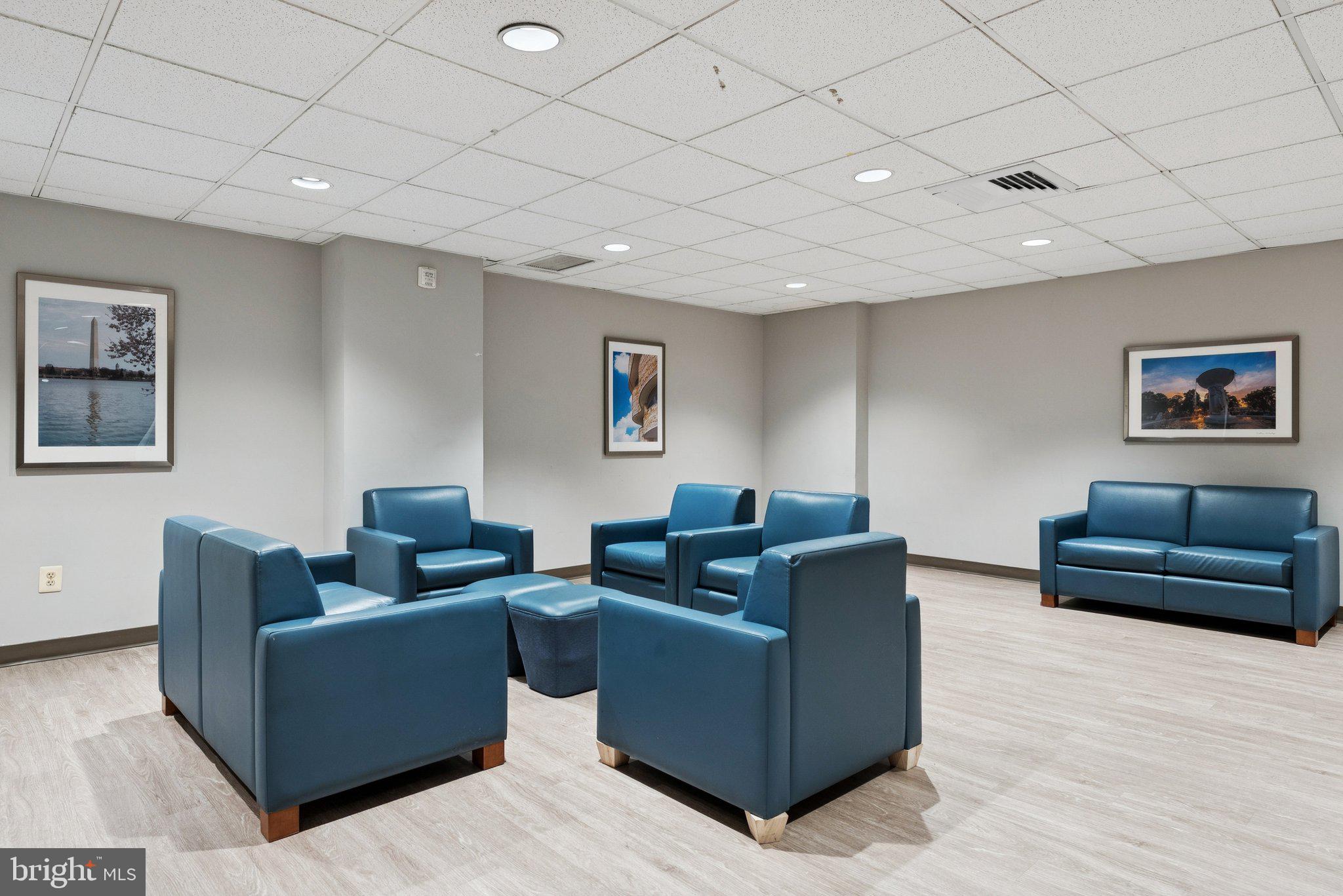 307 YOAKUM PARKWAY 519