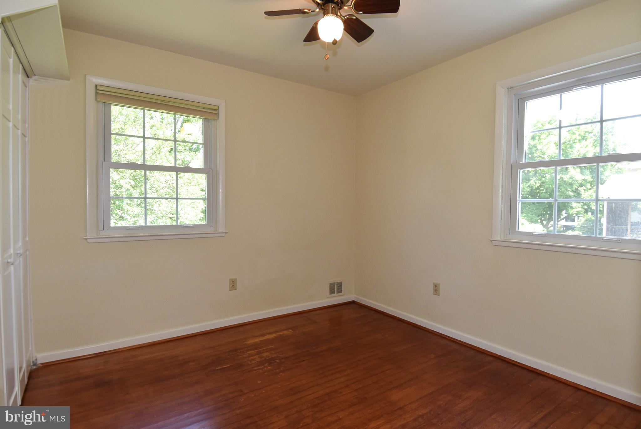 8328 SYRACUSE CIR