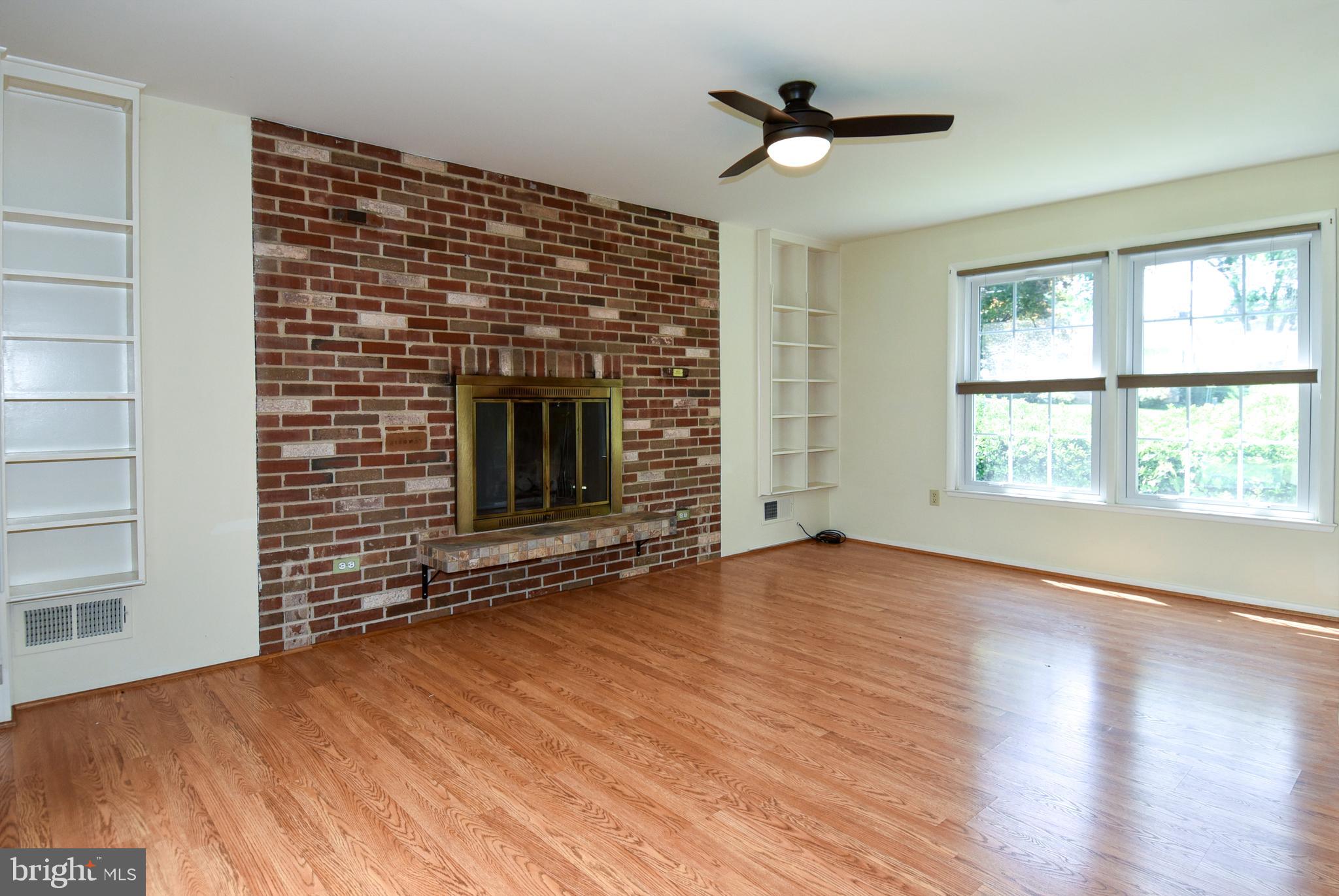 8328 SYRACUSE CIR