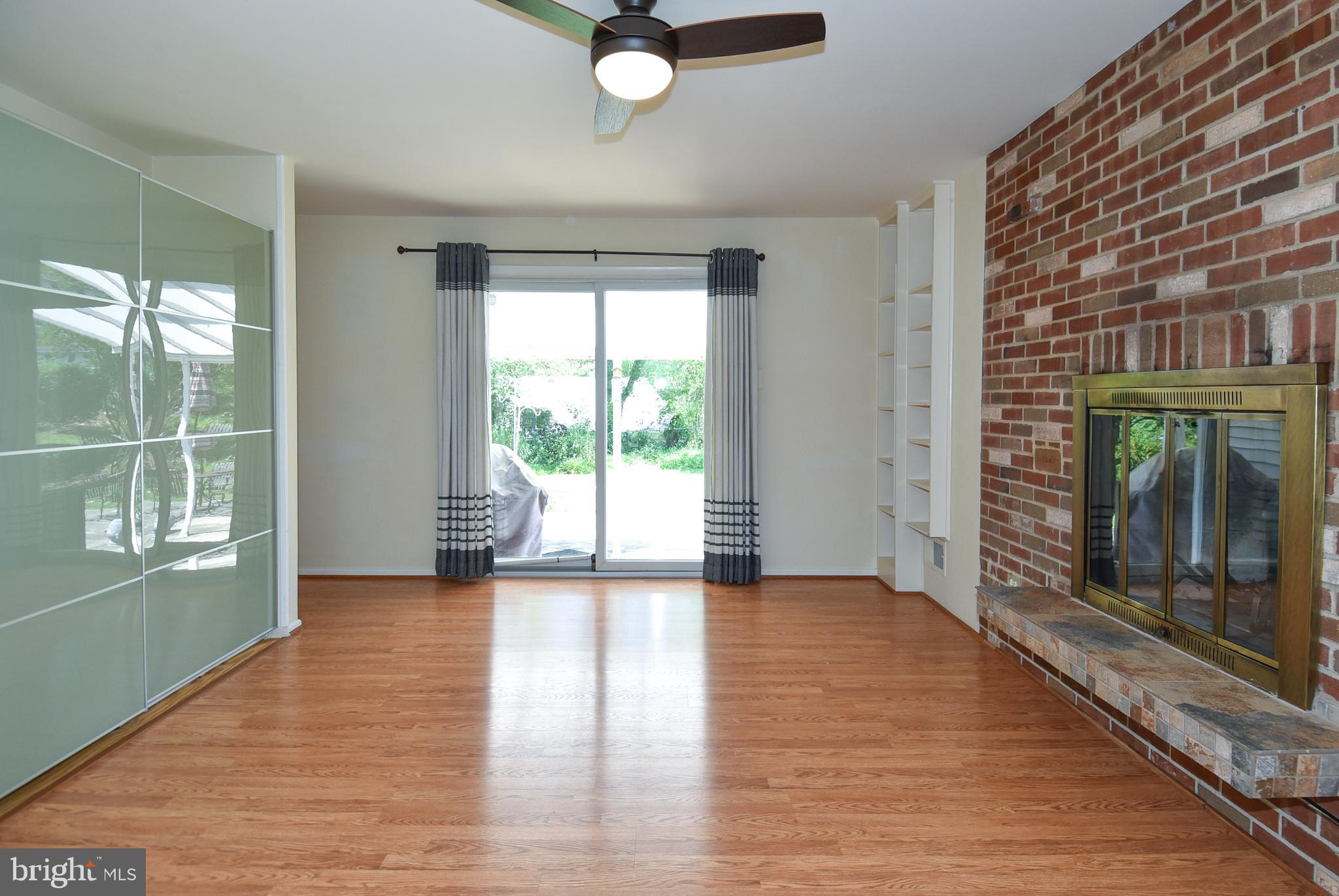 8328 SYRACUSE CIR