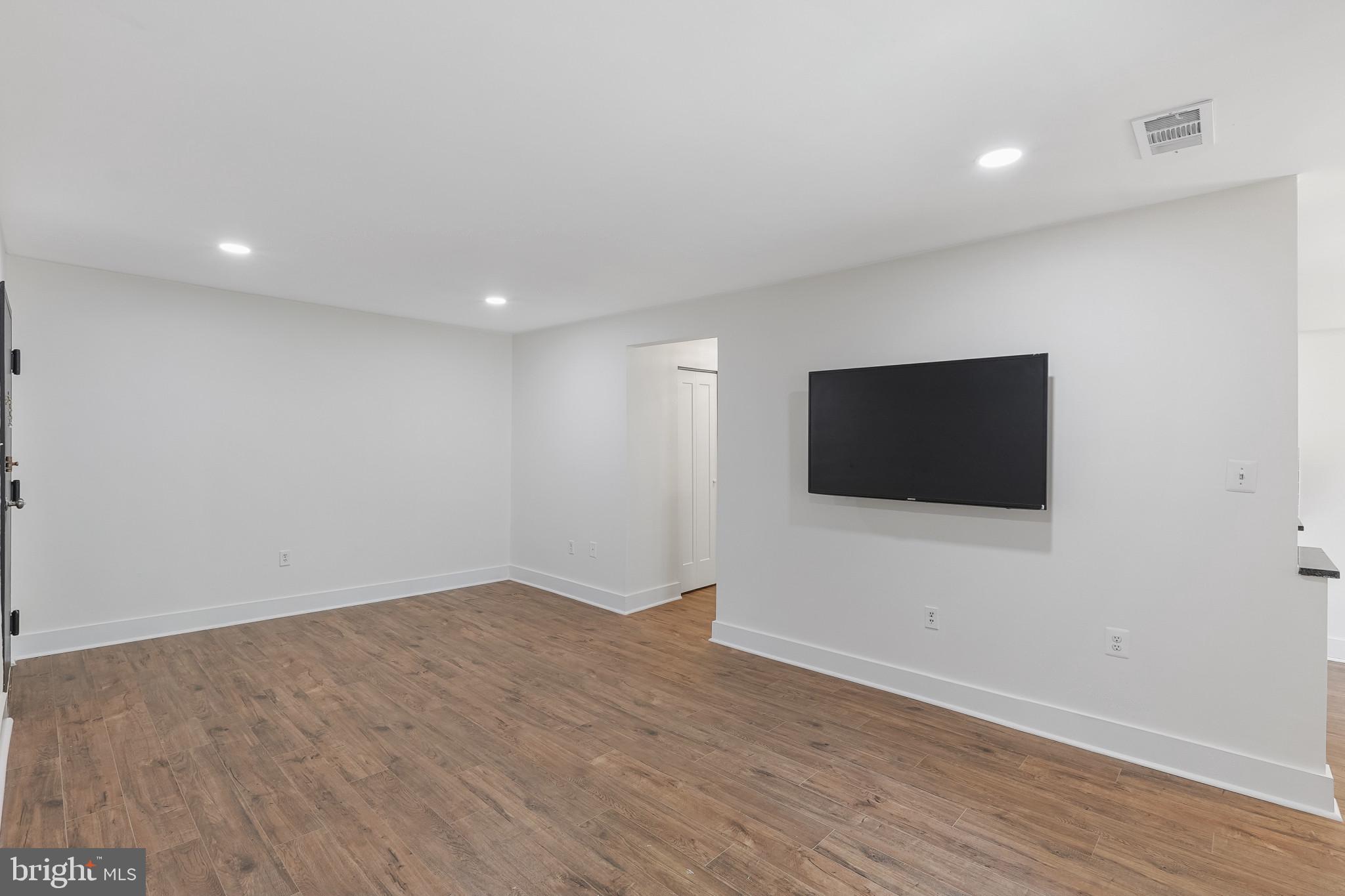3350 Woodburn Rd #34
